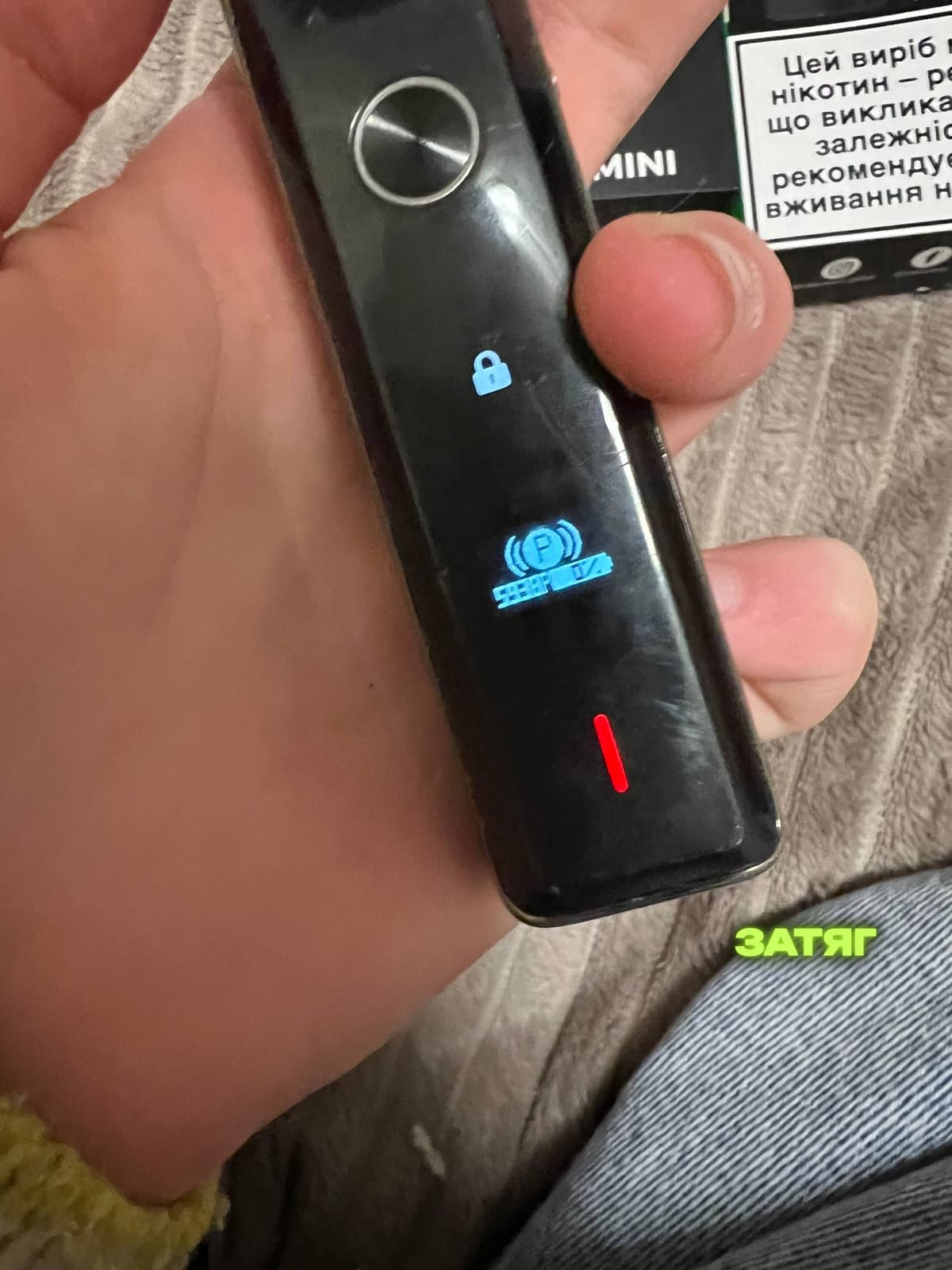 Продаються три пристрої Vaporesso XROS:
XROS Pro чорного кольору, XROS 5 Mini
фіолетового кольору та XROS 4 Mini у черво — фото 4