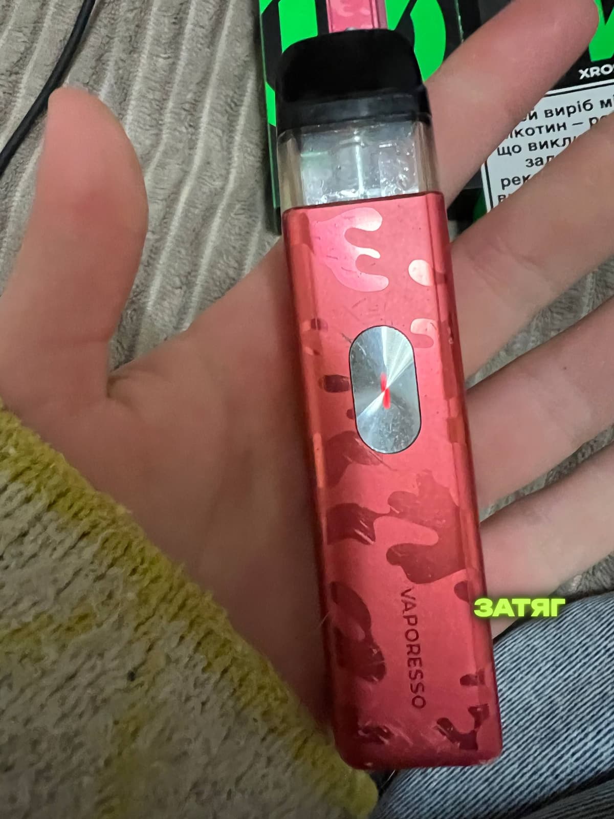 Продаються три пристрої Vaporesso XROS:
XROS Pro чорного кольору, XROS 5 Mini
фіолетового кольору та XROS 4 Mini у черво — фото 5